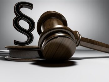 verdict-3667391_1280
