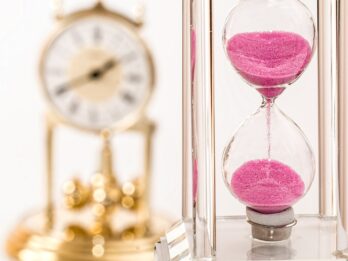 hourglass-1703330_1280